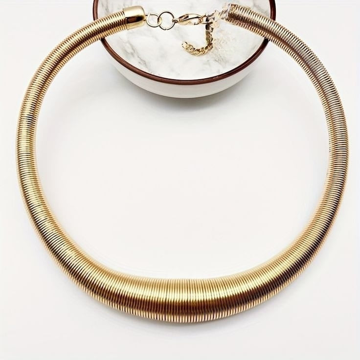 Tight-Fit Gold Accessory