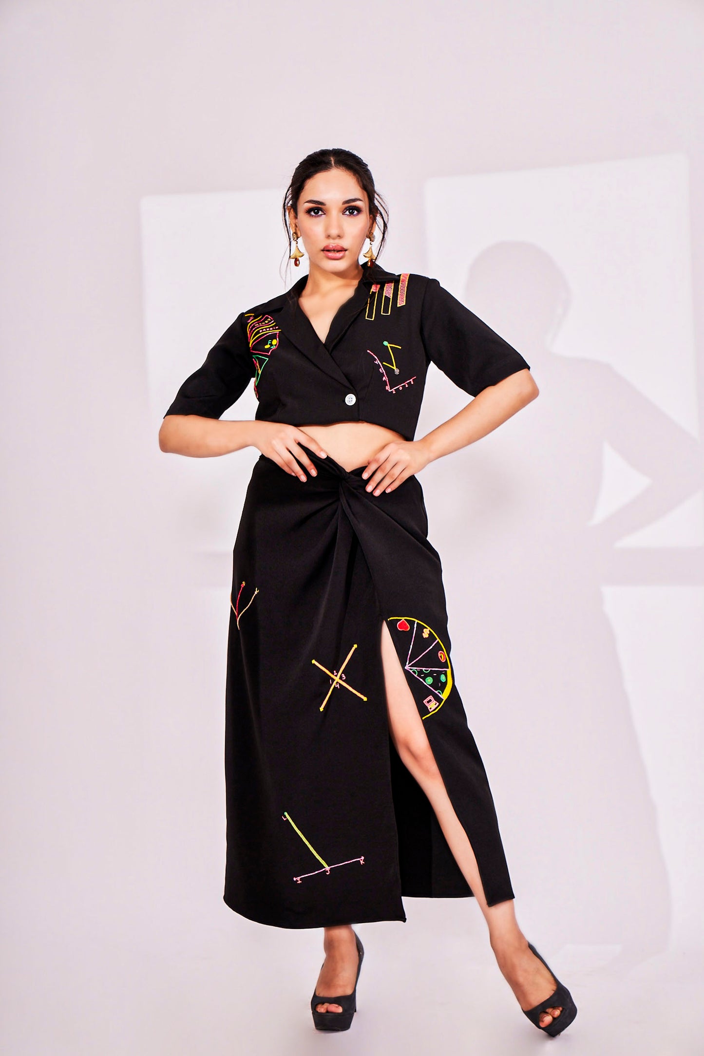 BLACK PIE CHART SKIRT SET