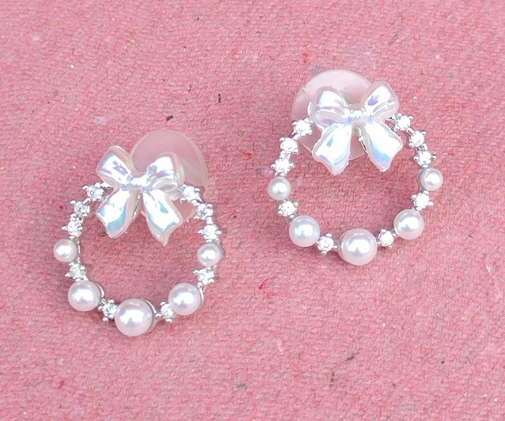 Silver Crystal & Pearl Bow Stud