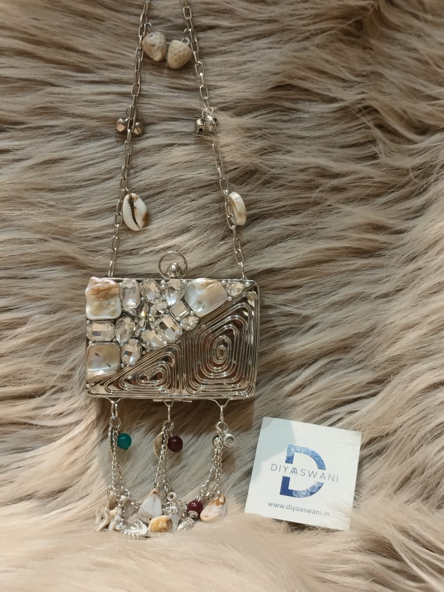 Opulent Charm silver