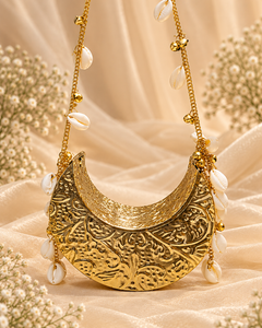Golden Shell Luxe Clutch [Medium ]