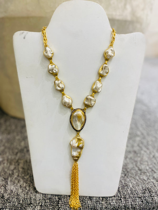 VICTORIAN BAROQUE PEARL NECKLACE