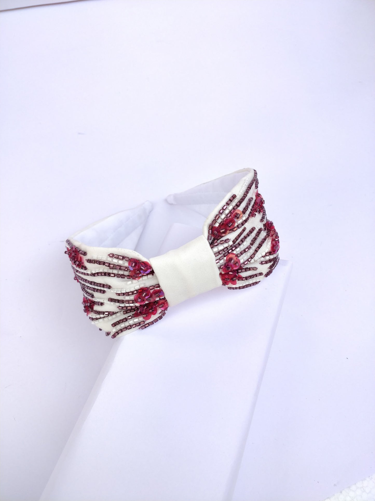 Abstract Roots In White Hairband Cum Bandana