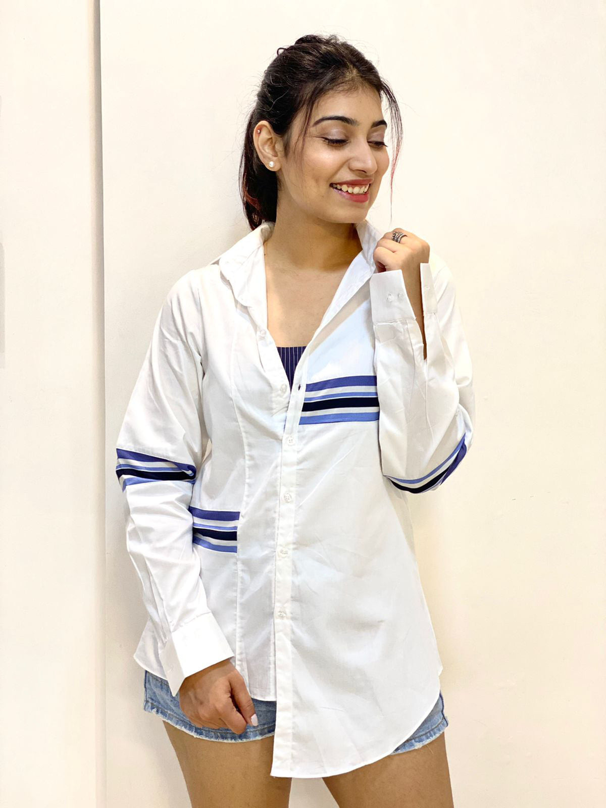 BLUE HORIZONTAL STRIPE & WHITE SHIRT