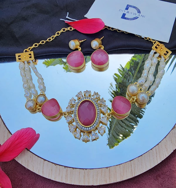 Blushing Bloom Necklace Set