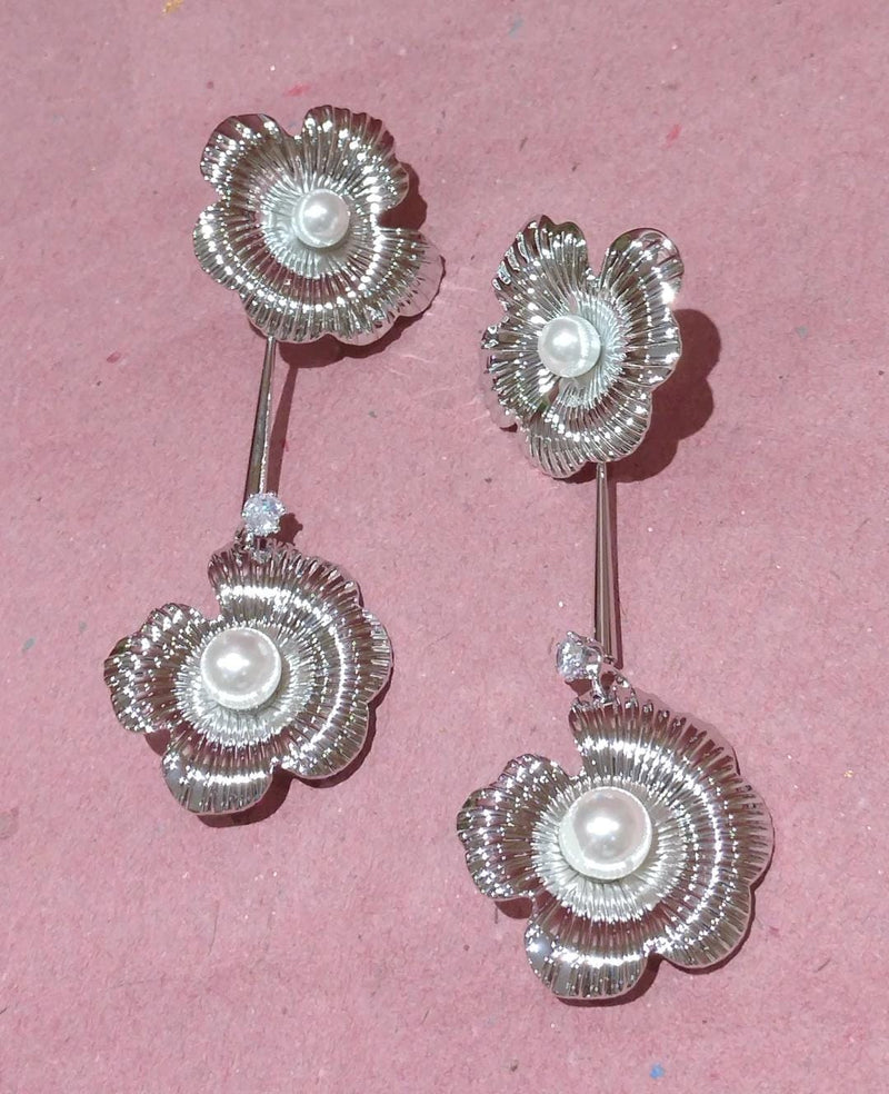 Floral Pearl Earrings