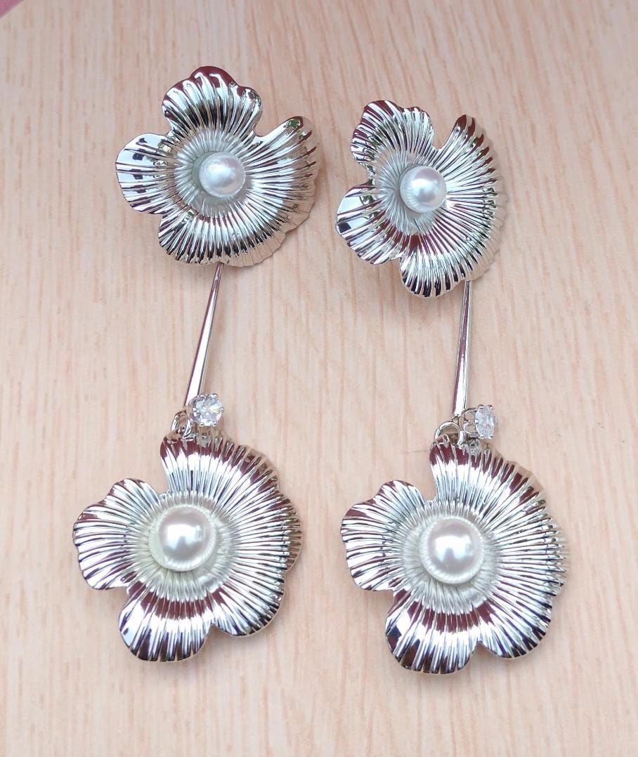 Floral Pearl Earrings