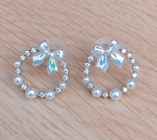 Silver Crystal & Pearl Bow Stud