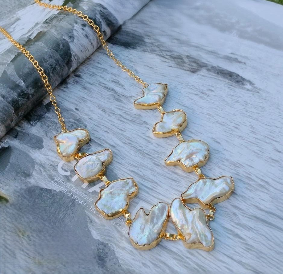 Gilded Freeform Pearl Choker
