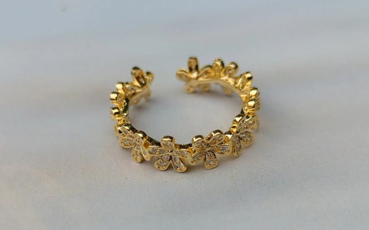Openwork Daisy Flower Ring