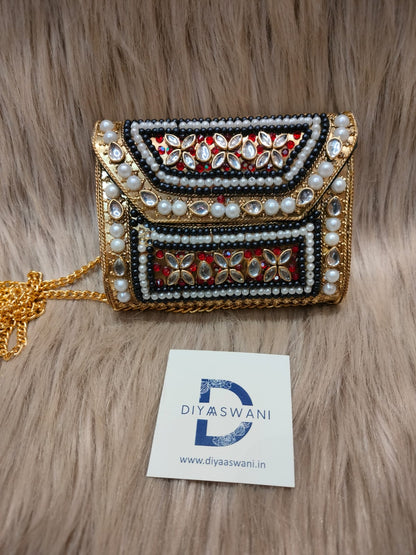Rani Noir Clutch (Mini)