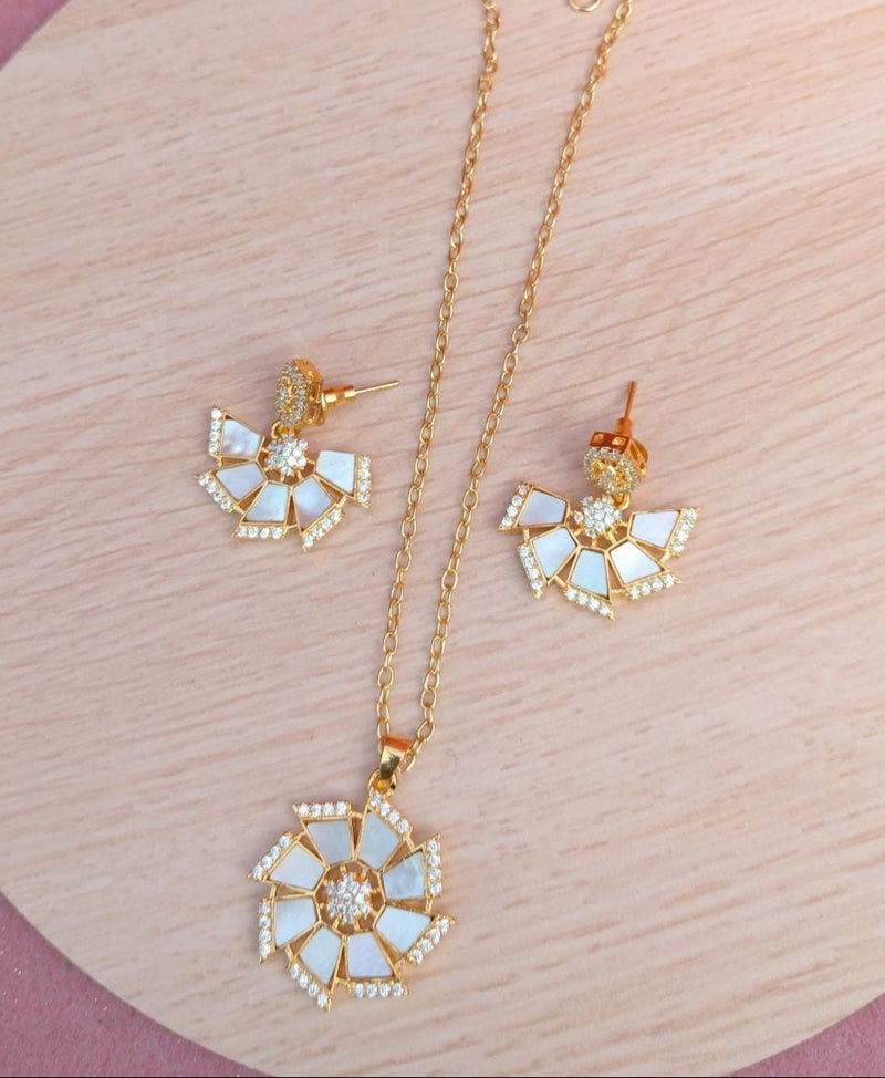 Geometric Grace Necklace Set