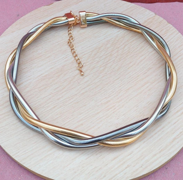 Intertwined Elegance Choker