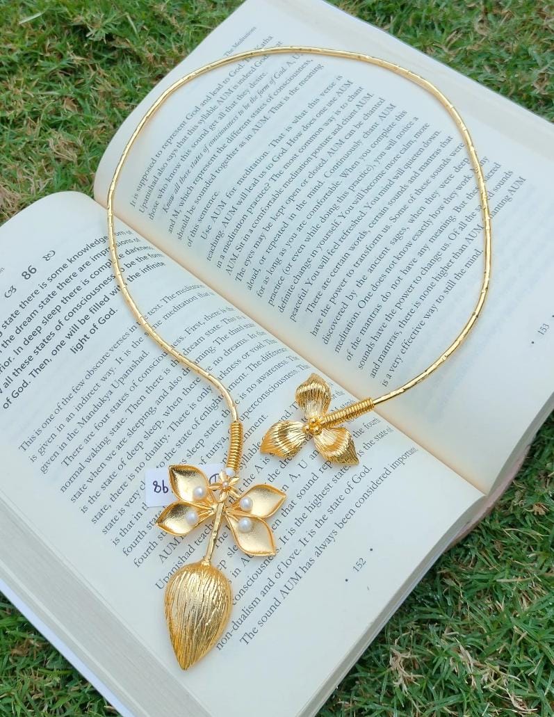 Gold Floral Statement choker