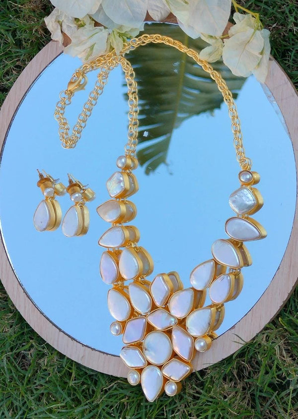 Cluster Pearl Necklace