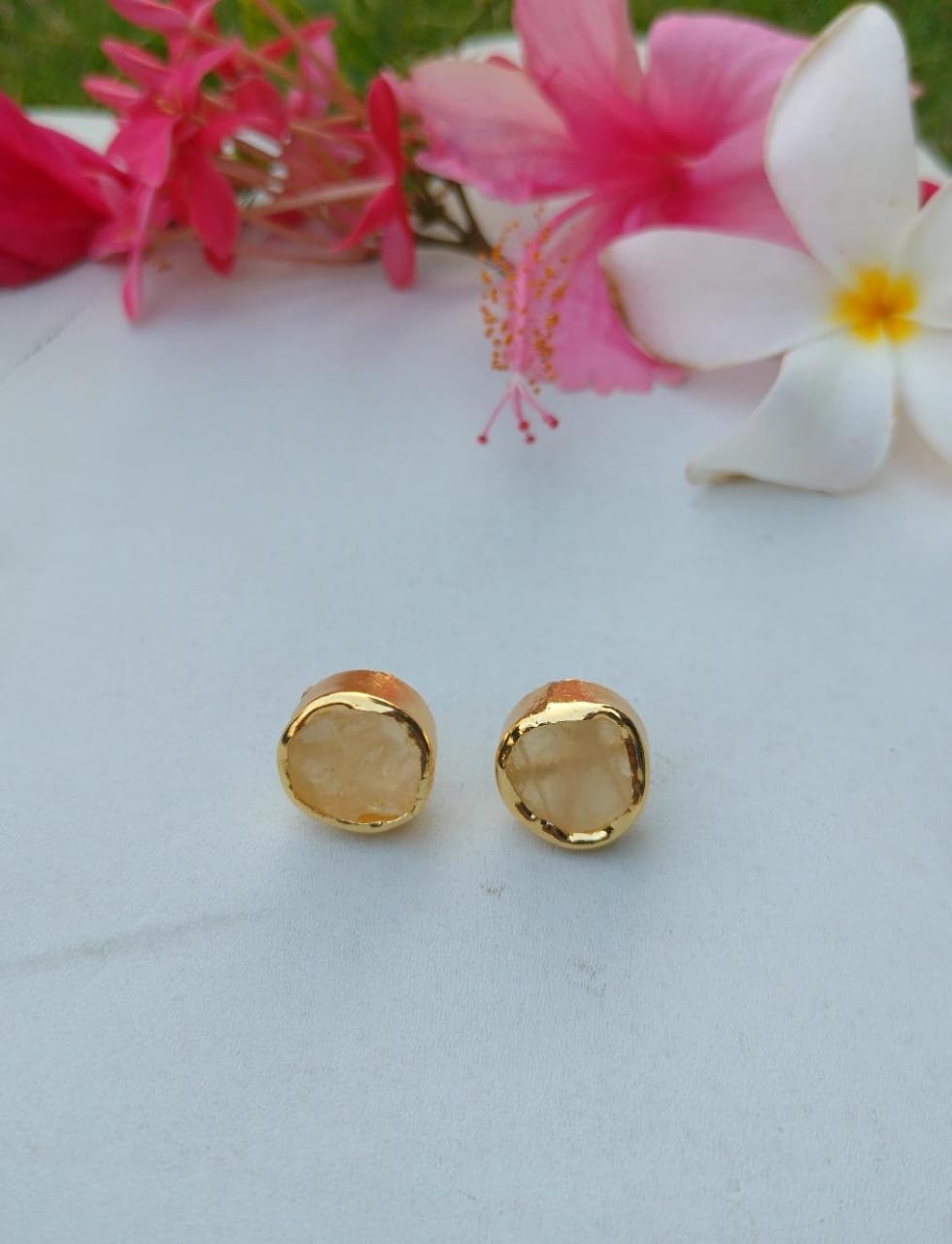 Raw Citrine Stud