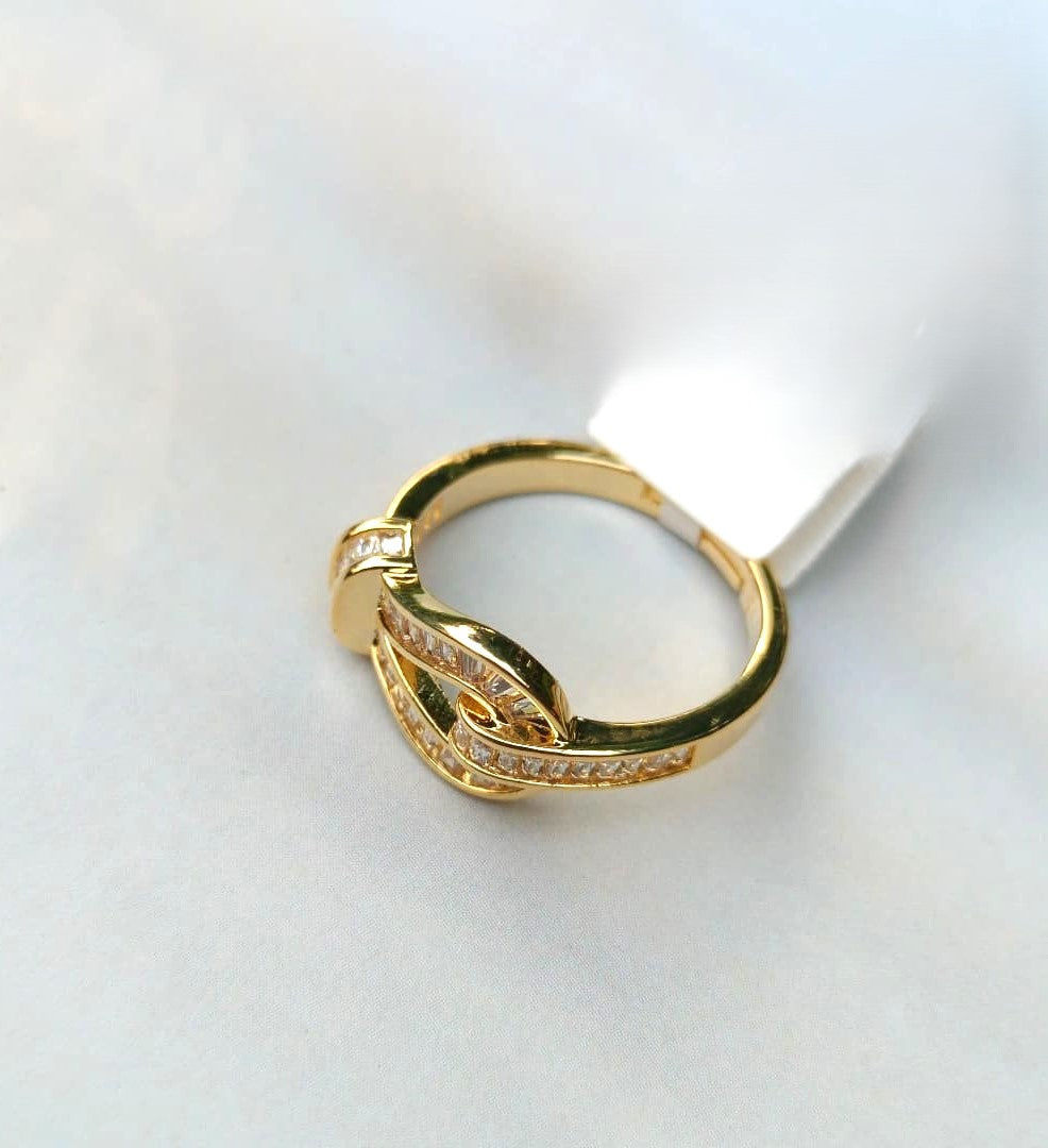 Chic Diamond Knot Ring