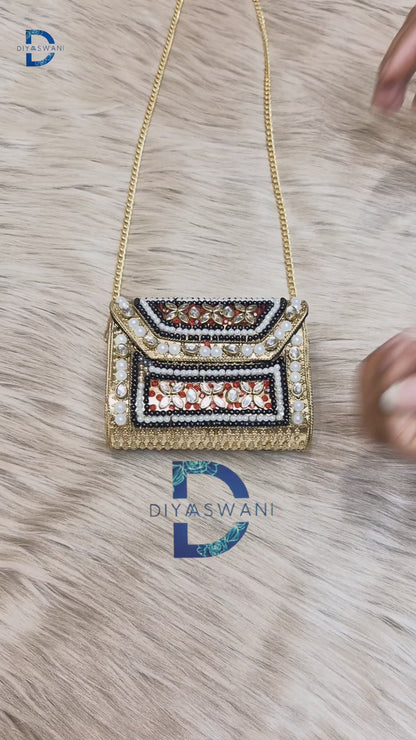Rani Noir Clutch (Mini)