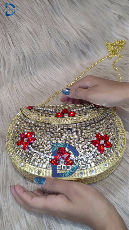 Zyraah Ruby clutch (big)