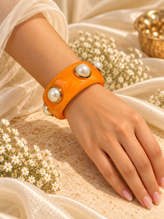 Pearl Glow Bangle