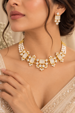 Frozen Firefly Choker Set