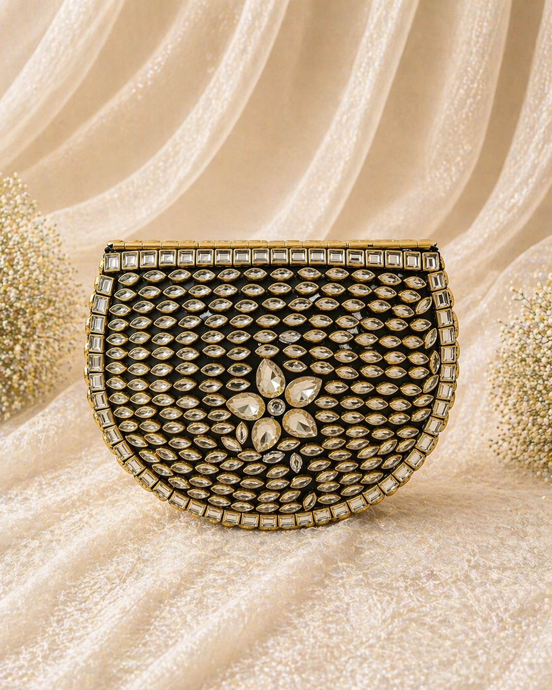 Kundan Statement Clutch (Medium)