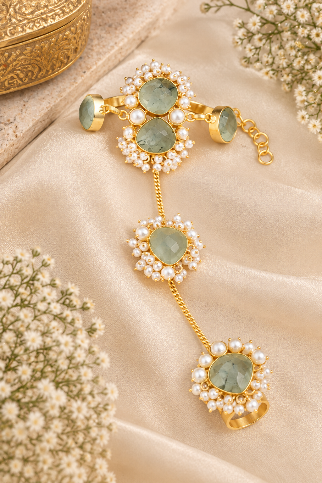 Gray Gem & Pearl Hand Harness