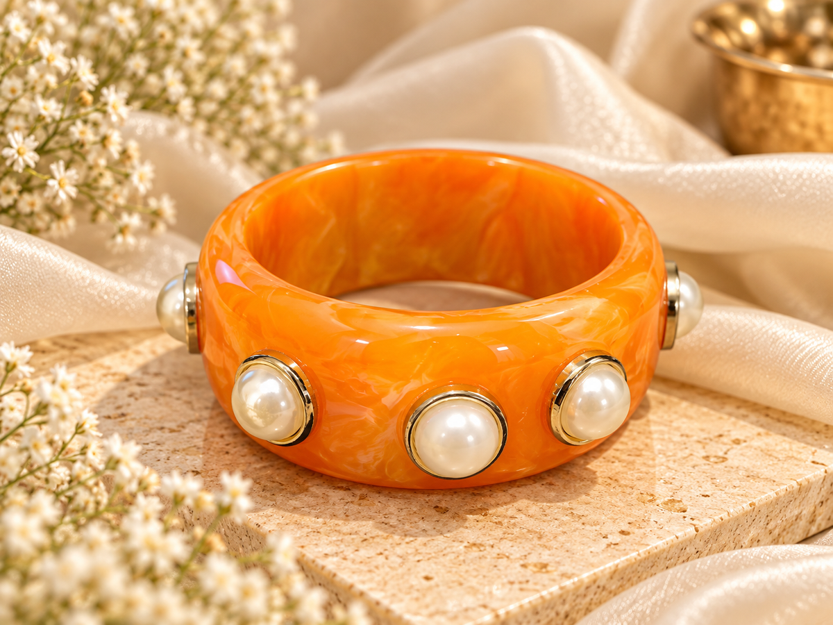 Pearl Glow Bangle