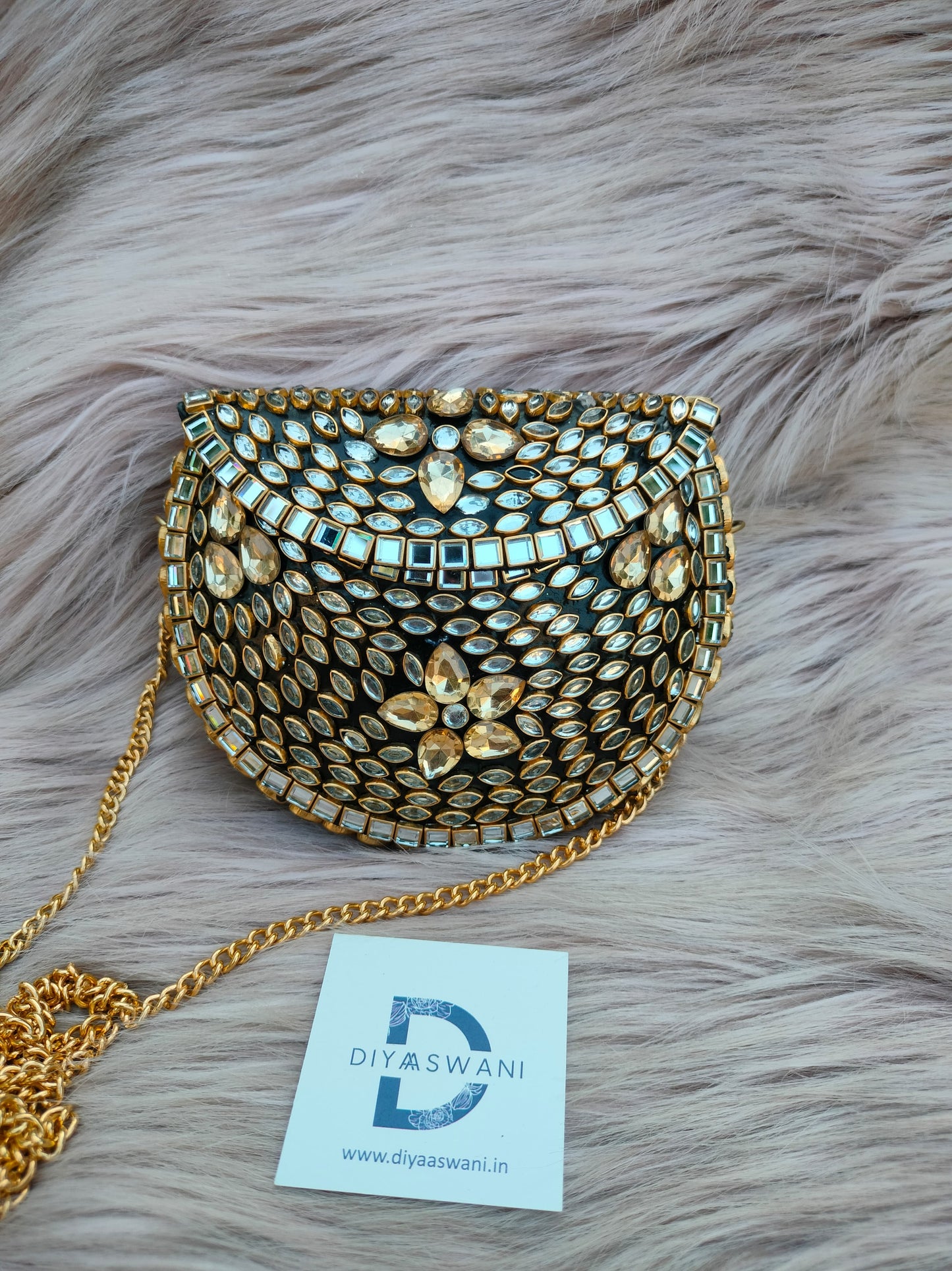 Kundan Statement Clutch (Medium)
