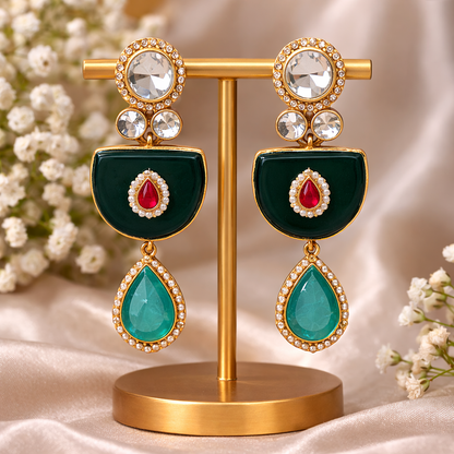 Emerald Kundan Clutch & Teardrop Earrings Set