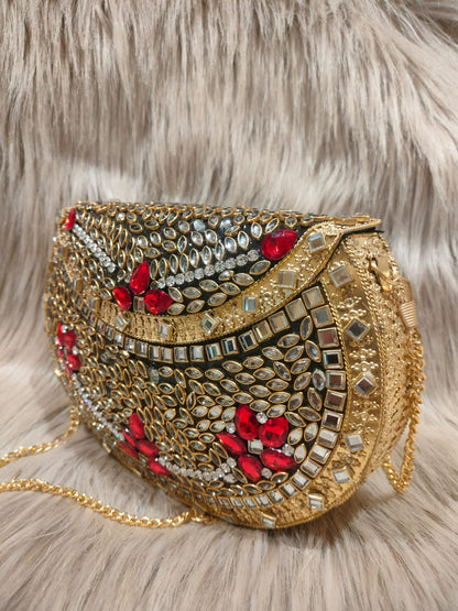 Zyraah Ruby clutch (big)