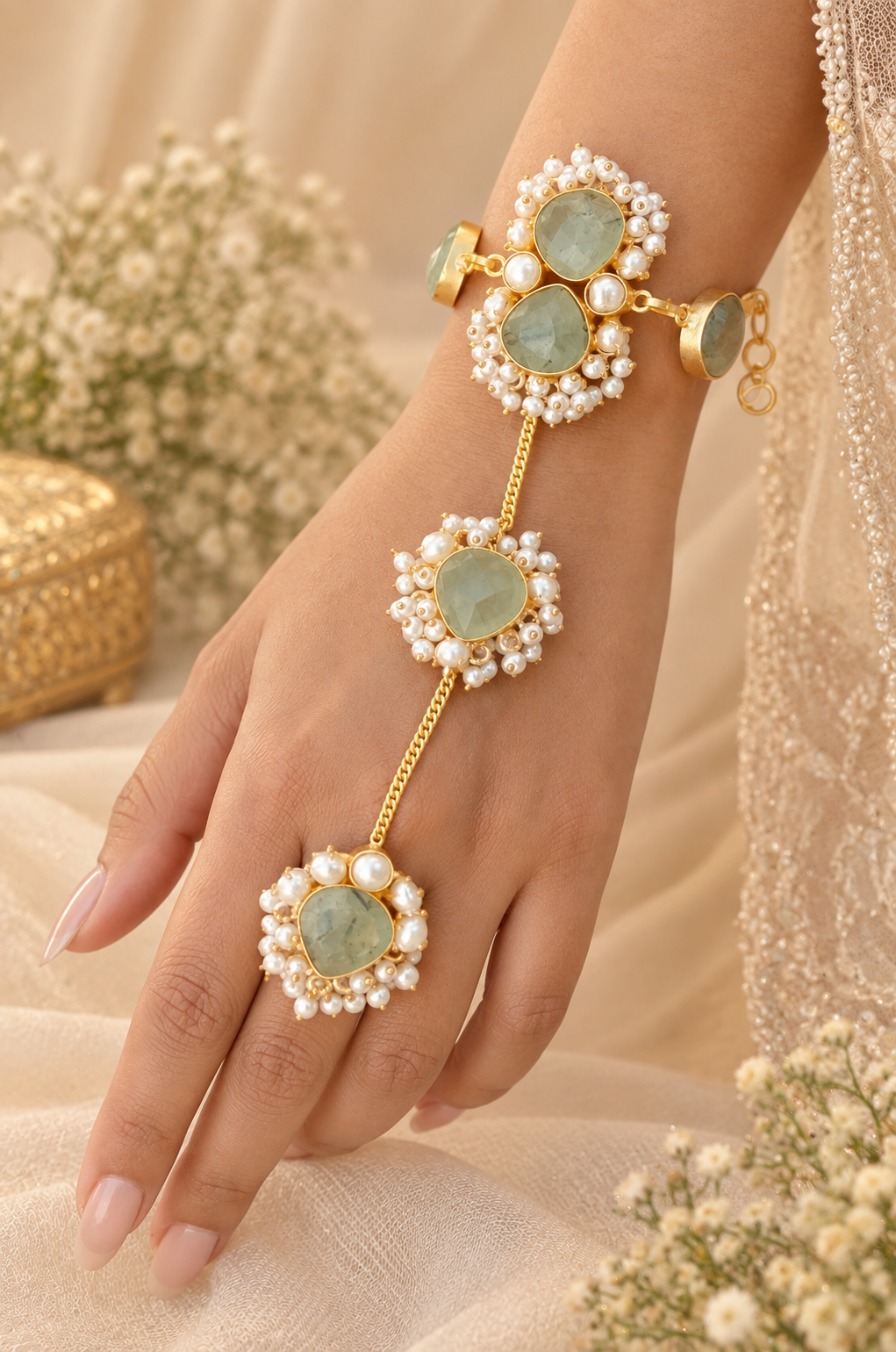 Gray Gem & Pearl Hand Harness