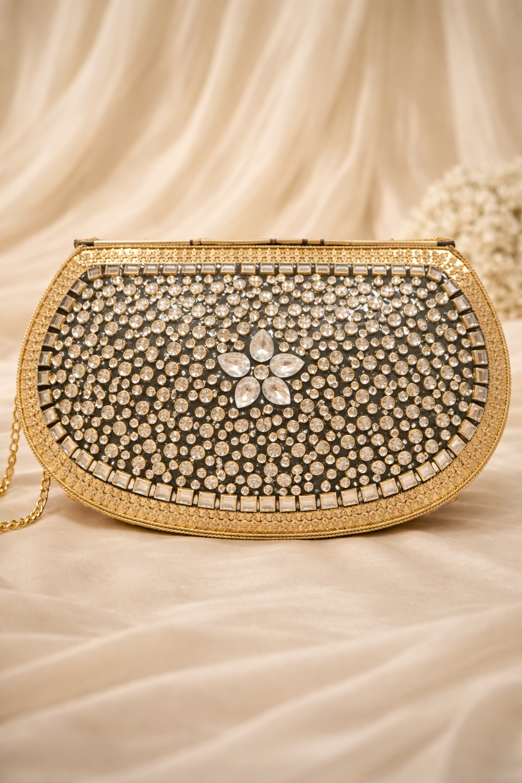 Crystal veil Heritage clutch (big)
