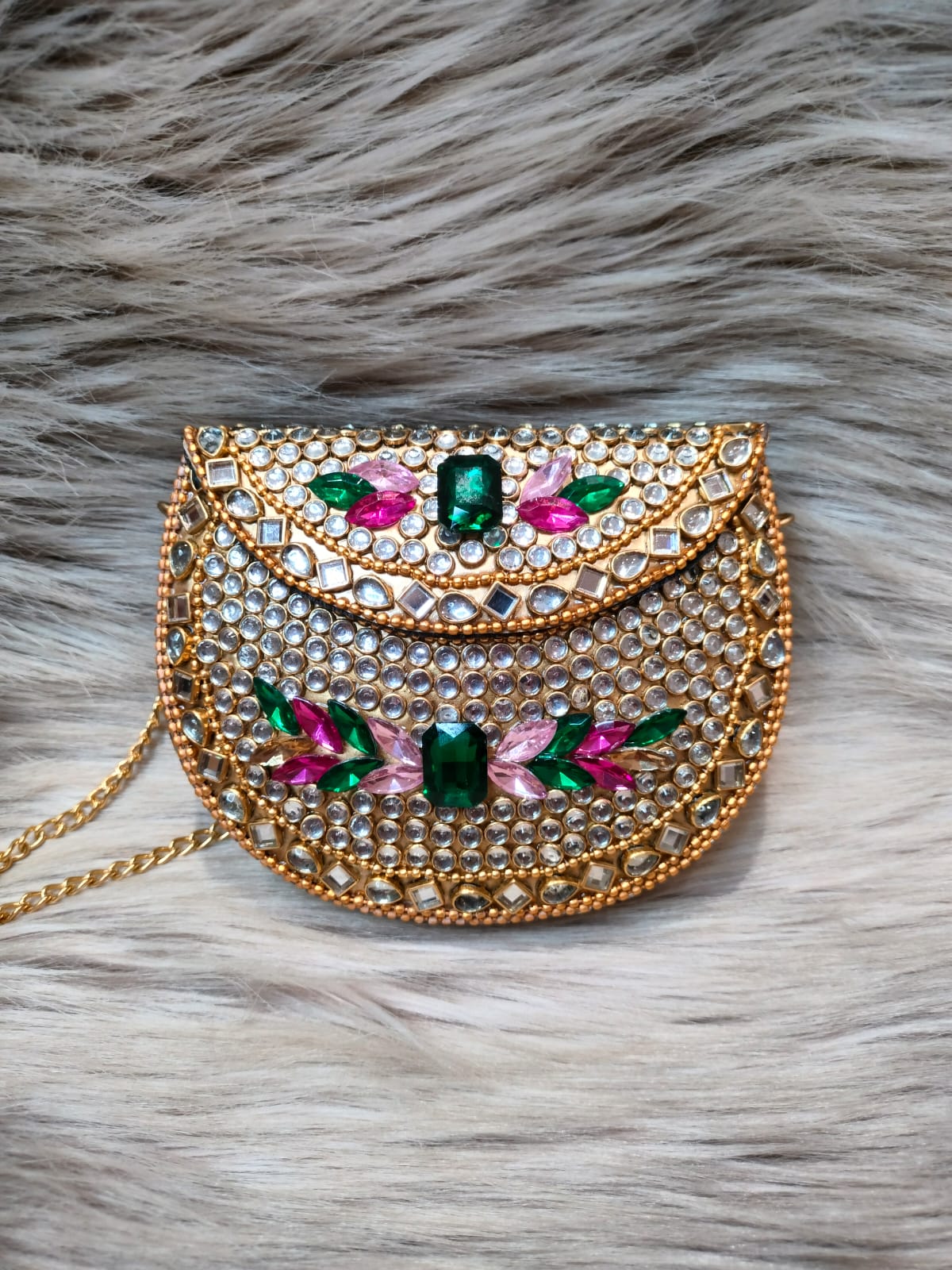 Gulnaar Emerald Kundan Clutch (Medium)