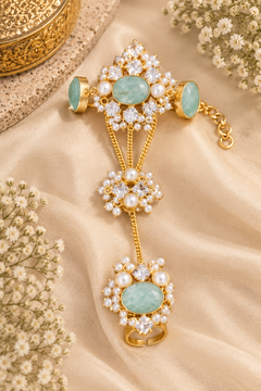 Mint Gem & Pearl Finger Bracelet