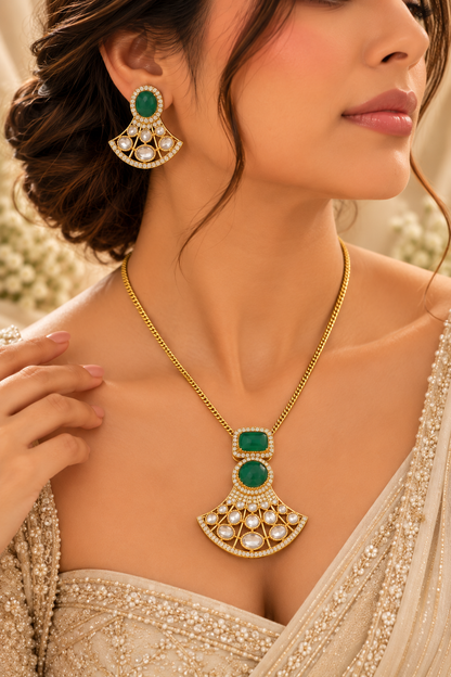 Emerald Royale Fan Pendant Set