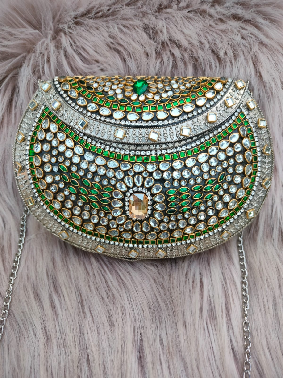 Shehzadi Emerald Arc Clutch (big )