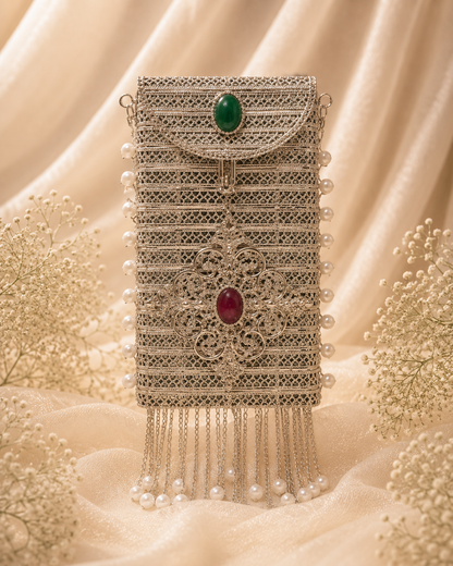 Pearl Majesty mobile clutch